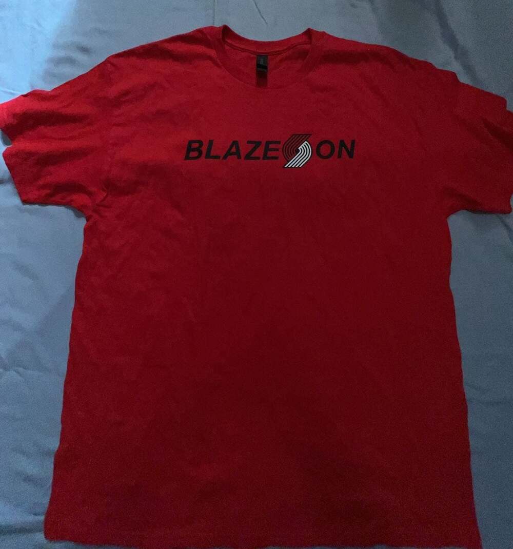 Phish 'Blaze On' Graphic T-Shirt with Koi Fish Design, Red, Size XL